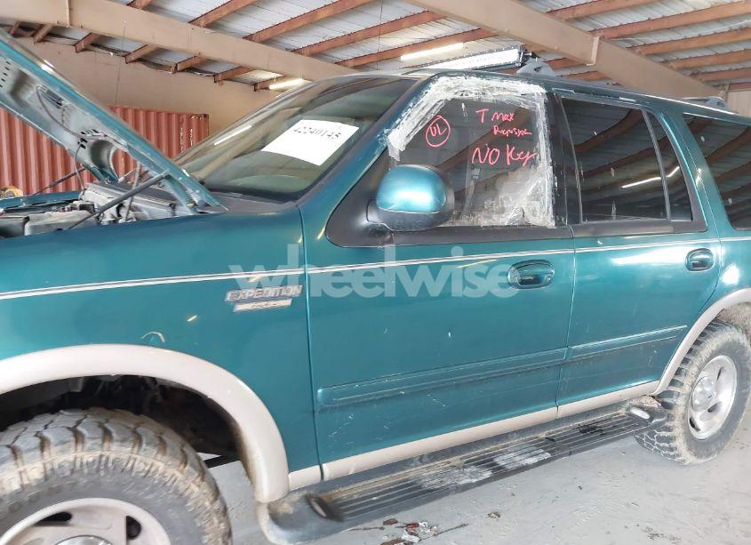 Photo 6 of 1998 Ford Expedition EDDIE BAUER/XLT (VIN 1FMPU18L7WLB31520)