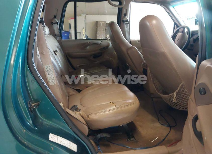 Photo 8 of 1998 Ford Expedition EDDIE BAUER/XLT (VIN 1FMPU18L7WLB31520)