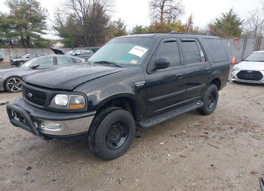 Photo 2 of 1998 Ford Expedition EDDIE BAUER/XLT (VIN 1FMPU18L7WLC23372)