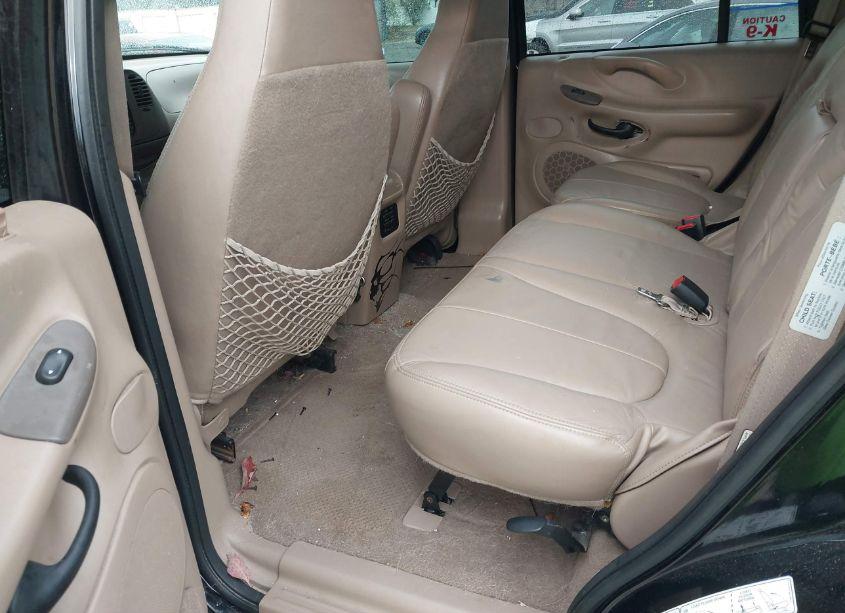 Photo 8 of 1998 Ford Expedition EDDIE BAUER/XLT (VIN 1FMPU18L7WLC23372)