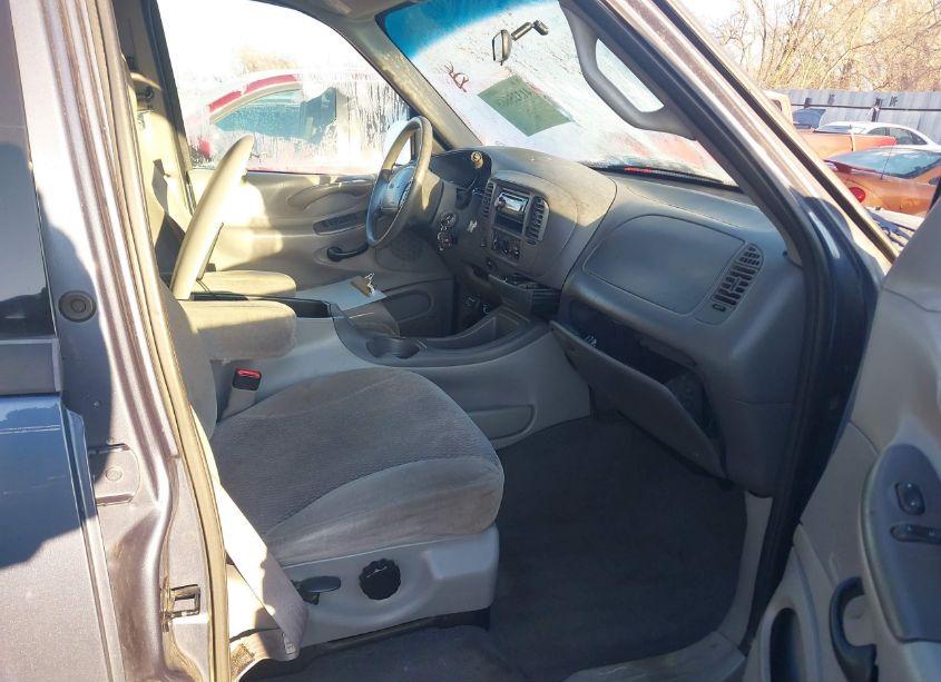 Photo 5 of 1999 Ford Expedition EDDIE BAUER/XLT (VIN 1FMPU18L7XLA55847)