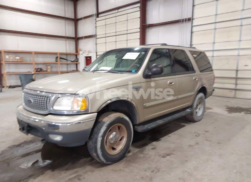 Photo 2 of 1999 Ford Expedition EDDIE BAUER/XLT (VIN 1FMPU18L7XLB75101)