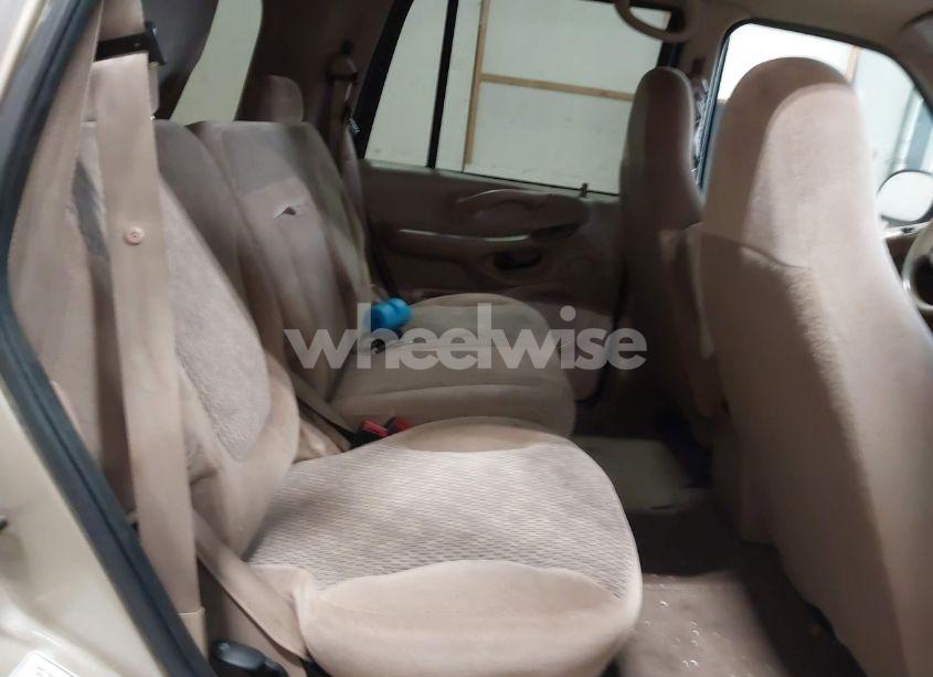 Photo 8 of 1999 Ford Expedition EDDIE BAUER/XLT (VIN 1FMPU18L7XLB75101)