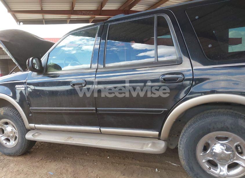 Photo 14 of 2002 Ford Expedition EDDIE BAUER (VIN 1FMPU18L82LA66218)