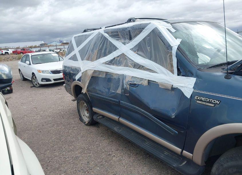 Photo 6 of 1998 Ford Expedition EDDIE BAUER/XLT (VIN 1FMPU18L8WLB32305)
