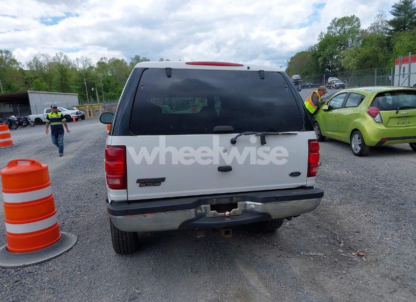 Photo 16 of 1998 Ford Expedition EDDIE BAUER/XLT (VIN 1FMPU18L9WLC37399)