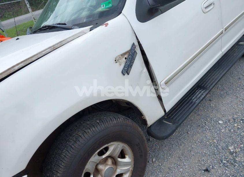 Photo 17 of 1998 Ford Expedition EDDIE BAUER/XLT (VIN 1FMPU18L9WLC37399)