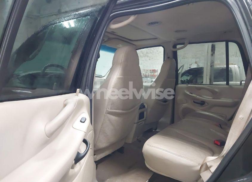 Photo 8 of 2001 Ford Expedition EDDIE BAUER (VIN 1FMPU18LX1LA85979)