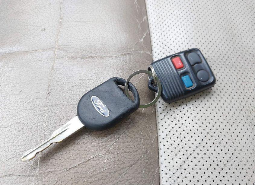 Photo 11 of 2003 Ford Expedition EDDIE BAUER (VIN 1FMPU18LX3LB53734)