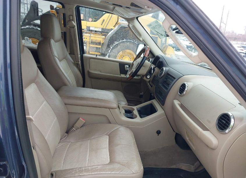 Photo 5 of 2003 Ford Expedition EDDIE BAUER (VIN 1FMPU18LX3LB53734)