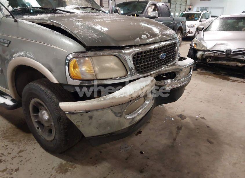 Photo 12 of 1999 Ford Expedition EDDIE BAUER/XLT (VIN 1FMPU18LXXLB47700)