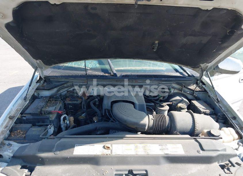 Photo 10 of 2000 Ford Expedition EDDIE BAUER (VIN 1FMPU18LXYLA15330)