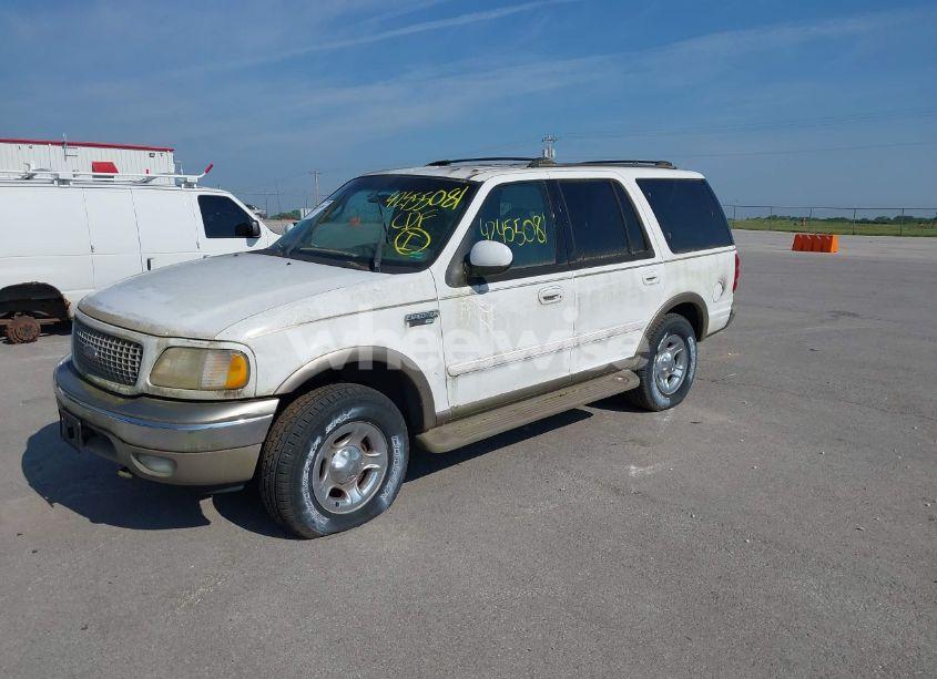 Photo 2 of 2000 Ford Expedition EDDIE BAUER (VIN 1FMPU18LXYLA15330)