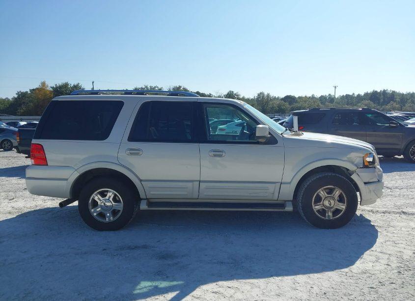 Photo 13 of 2005 Ford Expedition LIMITED (VIN 1FMPU19515LA74679)