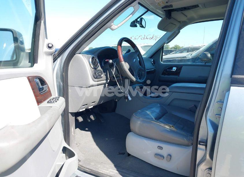 Photo 5 of 2006 Ford Expedition LIMITED (VIN 1FMPU19546LA87475)