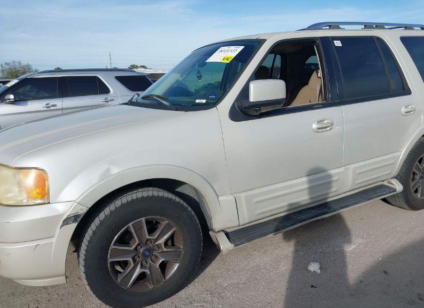 Photo 6 of 2006 Ford Expedition LIMITED (VIN 1FMPU19566LA18710)
