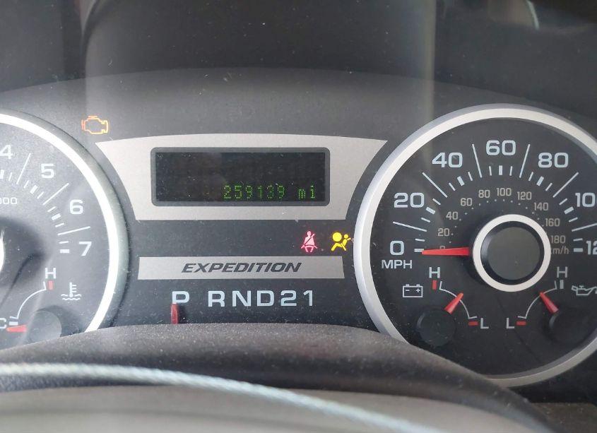 Photo 7 of 2006 Ford Expedition LIMITED (VIN 1FMPU19566LA18710)