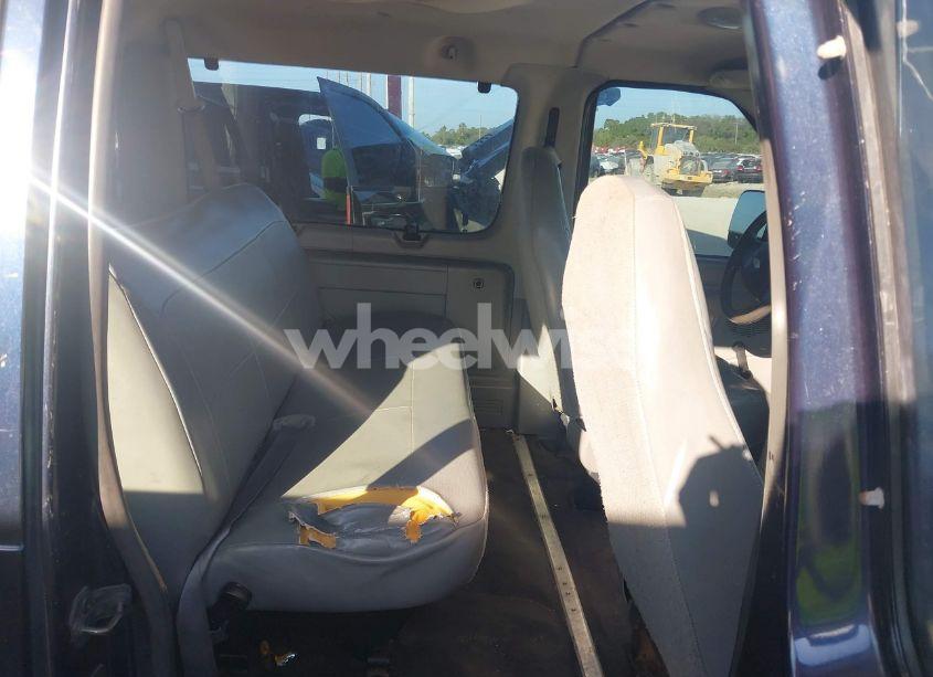 Photo 8 of 2003 Ford E-150 CHATEAU/XL/XLT (VIN 1FMRE11233HB49745)