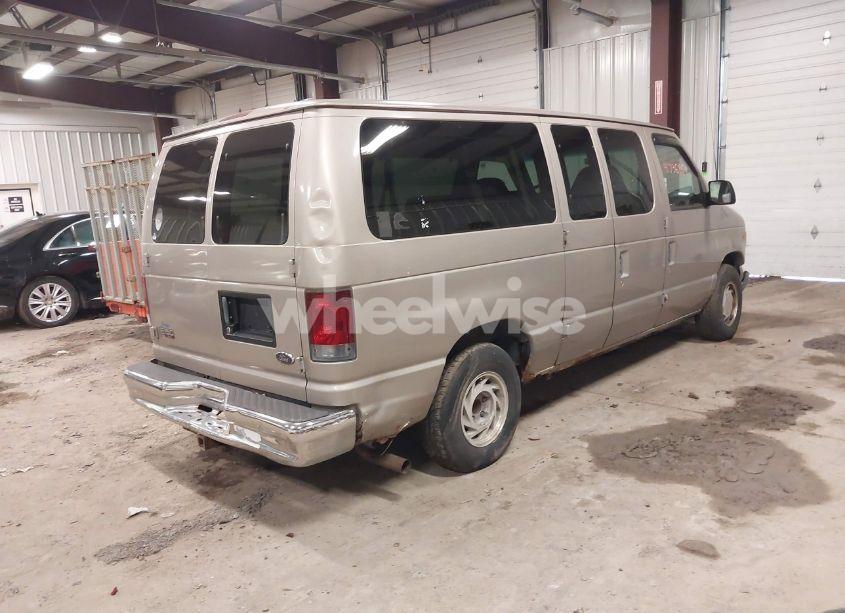 Photo 4 of 2002 Ford E-150 XL/XLT (VIN 1FMRE11L02HA28257)