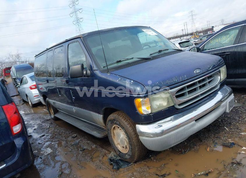 2002 Ford E-150 XL/XLT (VIN 1FMRE11L02HB30156) main photo