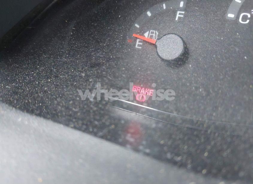 Photo 6 of 2002 Ford E-150 XL/XLT (VIN 1FMRE11L02HB30156)