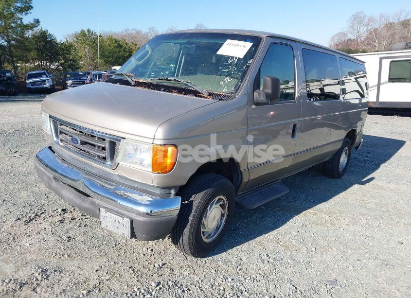 Photo 2 of 2003 Ford E-150 CHATEAU/XL/XLT (VIN 1FMRE11L23HA75033)