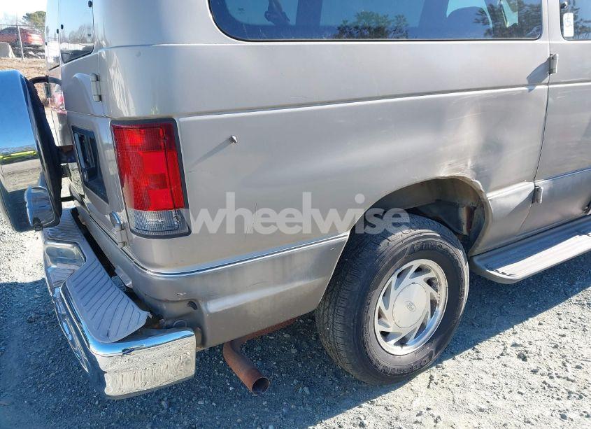 Photo 6 of 2003 Ford E-150 CHATEAU/XL/XLT (VIN 1FMRE11L23HA75033)