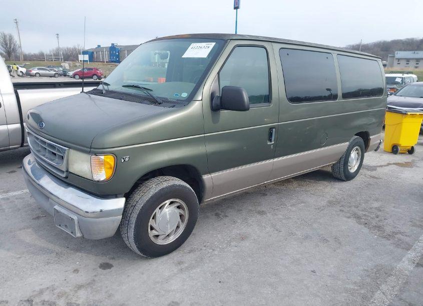 Photo 2 of 2002 Ford E-150 XL/XLT (VIN 1FMRE11L72HB38481)