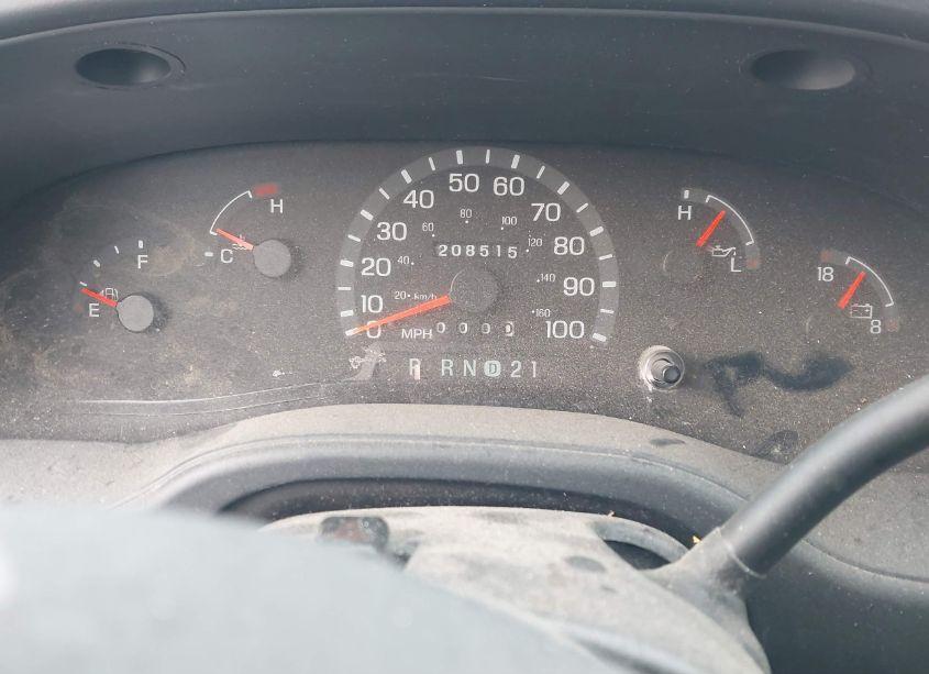 Photo 7 of 2002 Ford E-150 XL/XLT (VIN 1FMRE11L72HB38481)