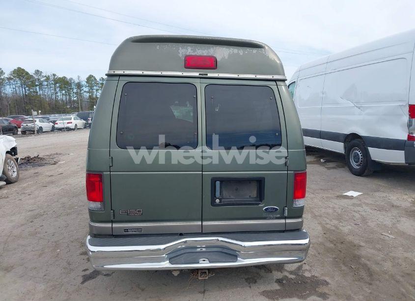 Photo 16 of 2002 Ford E-150 XL/XLT (VIN 1FMRE11L82HA83636)