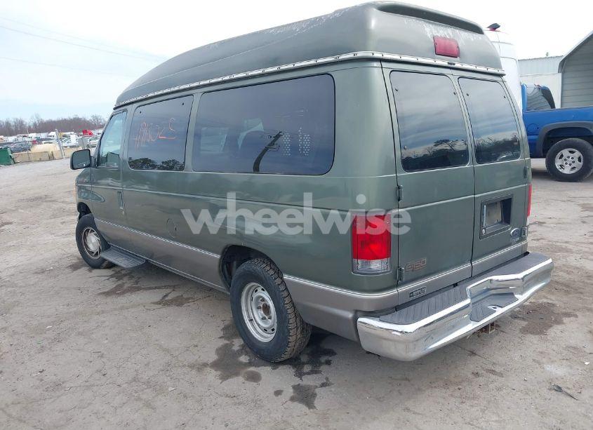 Photo 3 of 2002 Ford E-150 XL/XLT (VIN 1FMRE11L82HA83636)