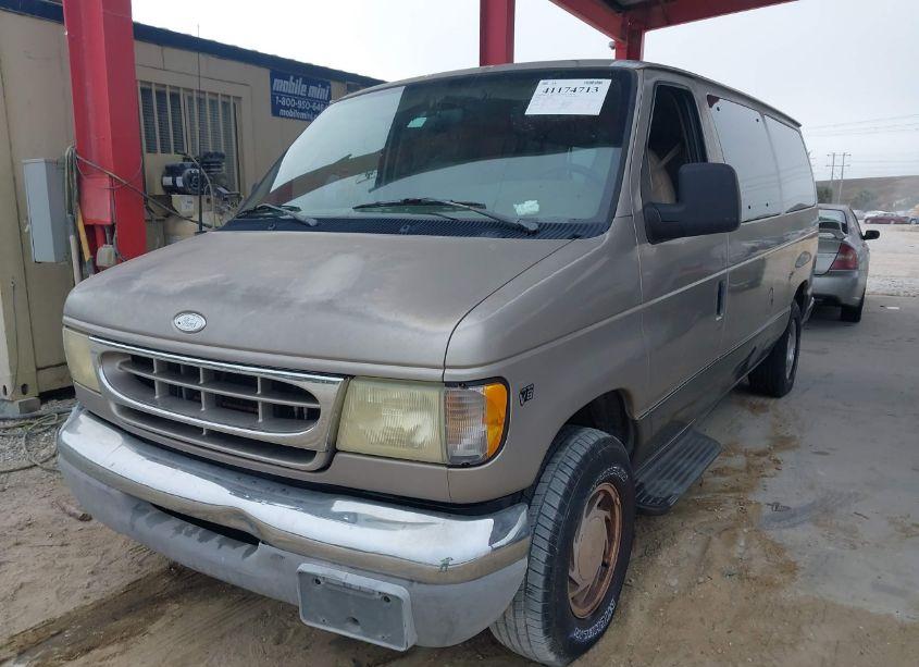 Photo 2 of 2002 Ford E-150 XL/XLT (VIN 1FMRE11L82HB58268)