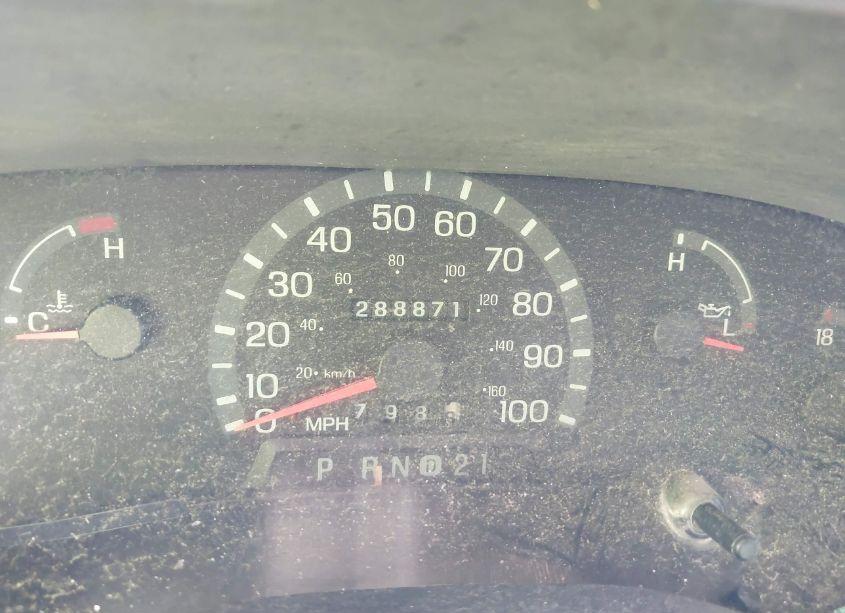 Photo 7 of 2003 Ford E-150 CHATEAU/XL/XLT (VIN 1FMRE11W13HC02025)