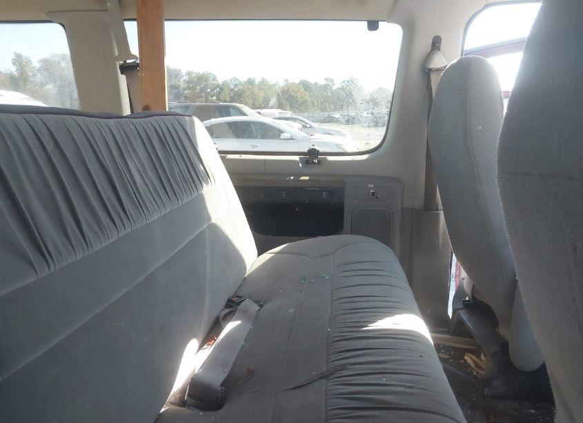 Photo 8 of 2003 Ford E-150 CHATEAU/XL/XLT (VIN 1FMRE11W13HC02025)