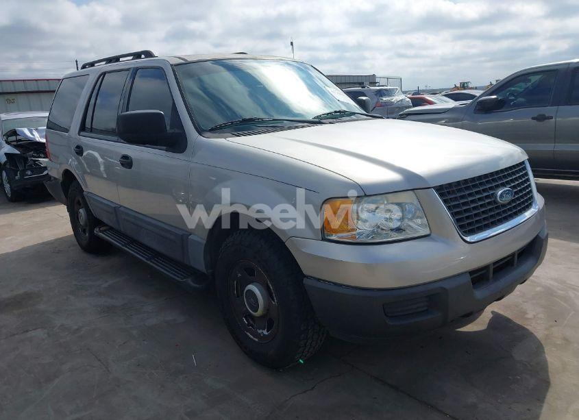2004 Ford Expedition XLS (VIN 1FMRU13W64LB51765) main photo