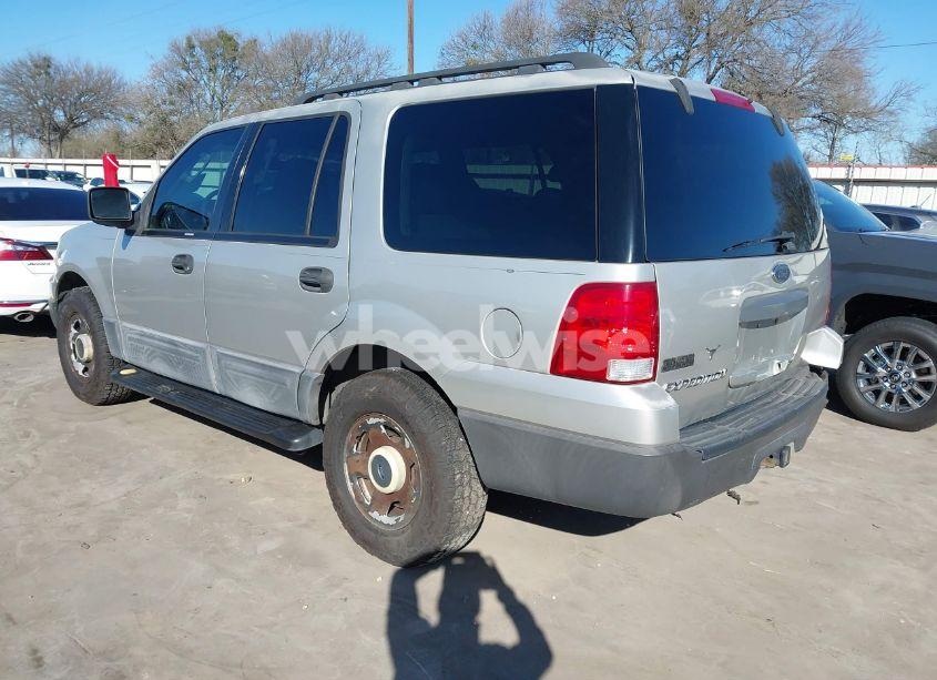 Photo 3 of 2004 Ford Expedition XLS (VIN 1FMRU13W64LB51765)