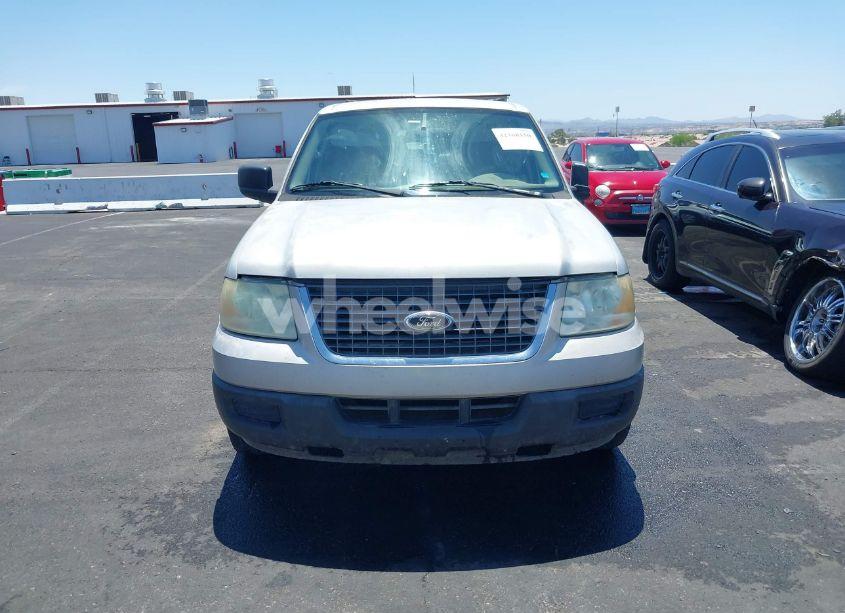 Photo 6 of 2004 Ford Expedition XLS (VIN 1FMRU13W94LB14919)