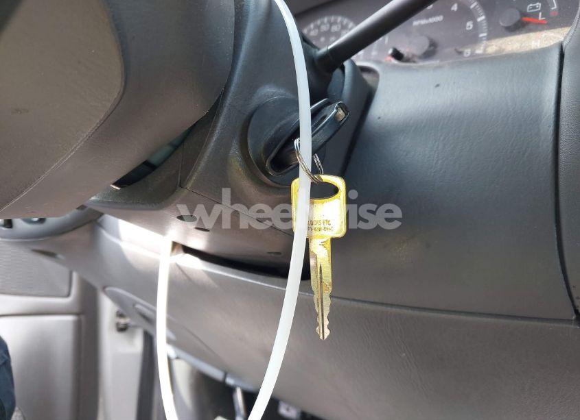 Photo 11 of 2000 Ford Expedition XLT (VIN 1FMRU1560YLC21781)