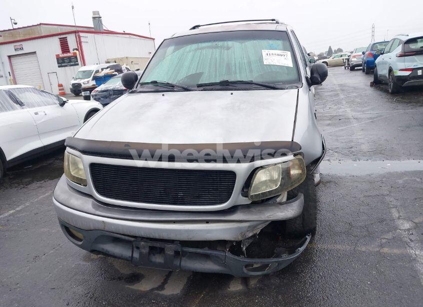 Photo 12 of 2000 Ford Expedition XLT (VIN 1FMRU1560YLC21781)