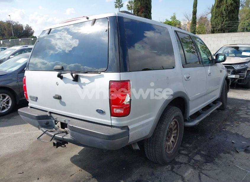Photo 4 of 2000 Ford Expedition XLT (VIN 1FMRU1560YLC21781)