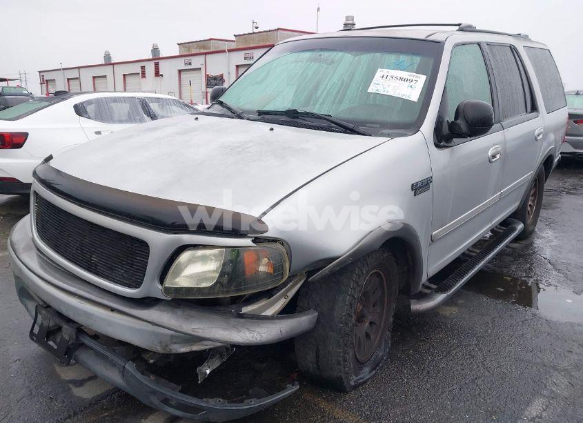 Photo 6 of 2000 Ford Expedition XLT (VIN 1FMRU1560YLC21781)