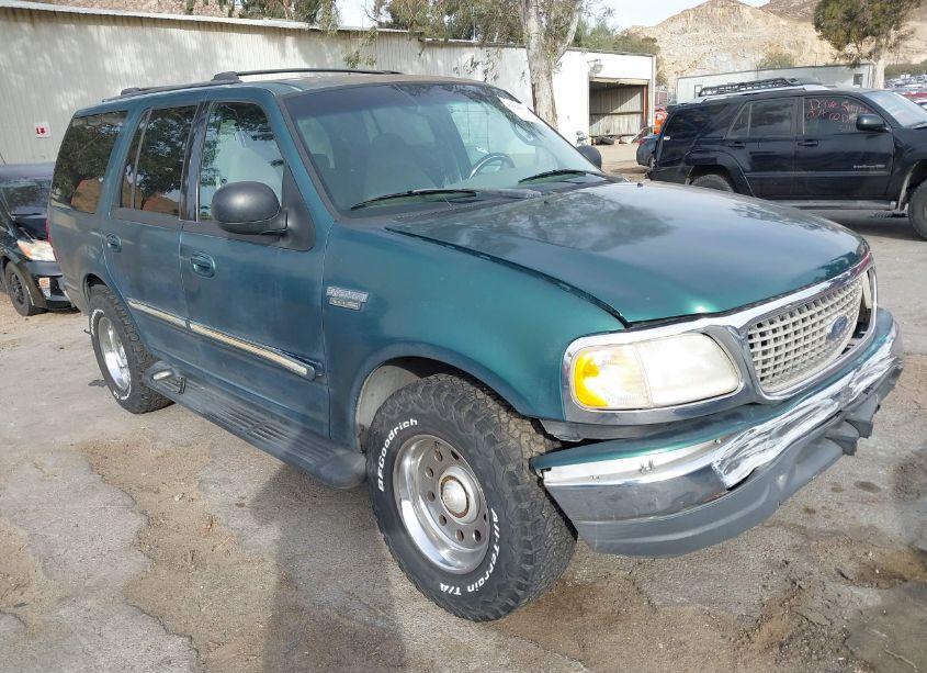 2000 Ford Expedition XLT (VIN 1FMRU1562YLB12271) main photo