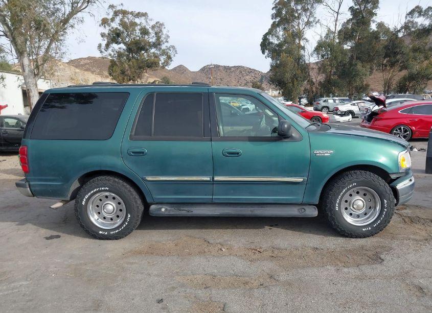Photo 13 of 2000 Ford Expedition XLT (VIN 1FMRU1562YLB12271)