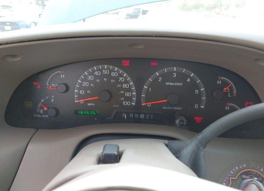 Photo 7 of 2000 Ford Expedition XLT (VIN 1FMRU1562YLB12271)