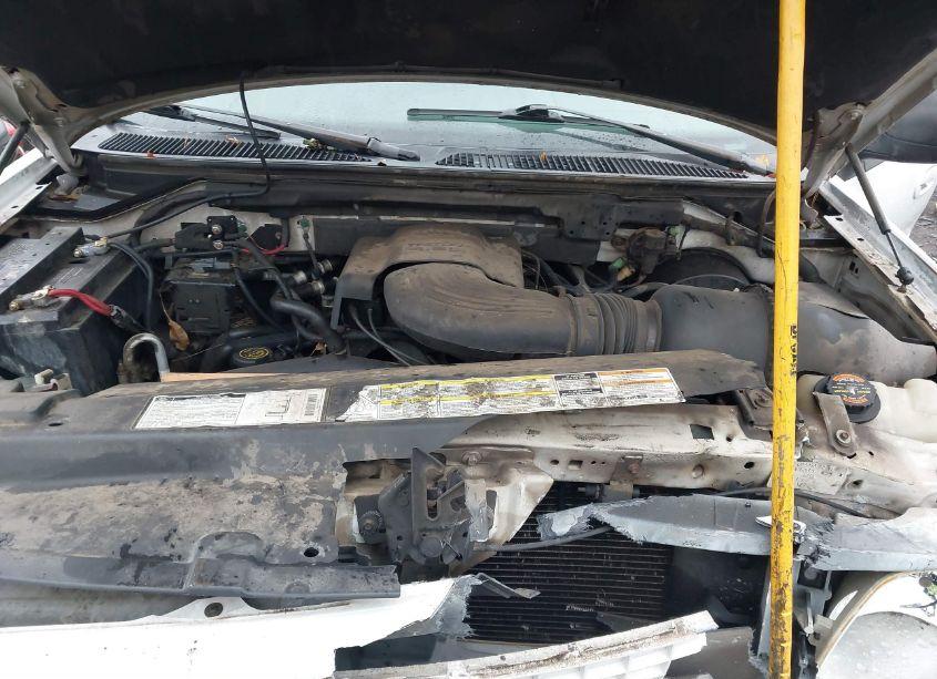 Photo 10 of 2000 Ford Expedition XLT (VIN 1FMRU1564YLA85820)