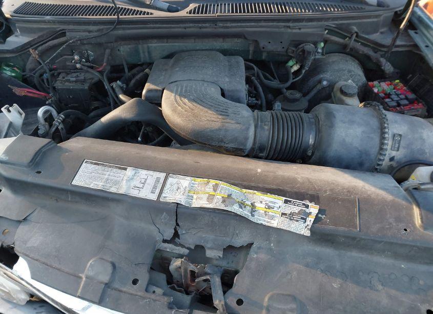 Photo 10 of 2000 Ford Expedition XLT (VIN 1FMRU1565YLA27506)