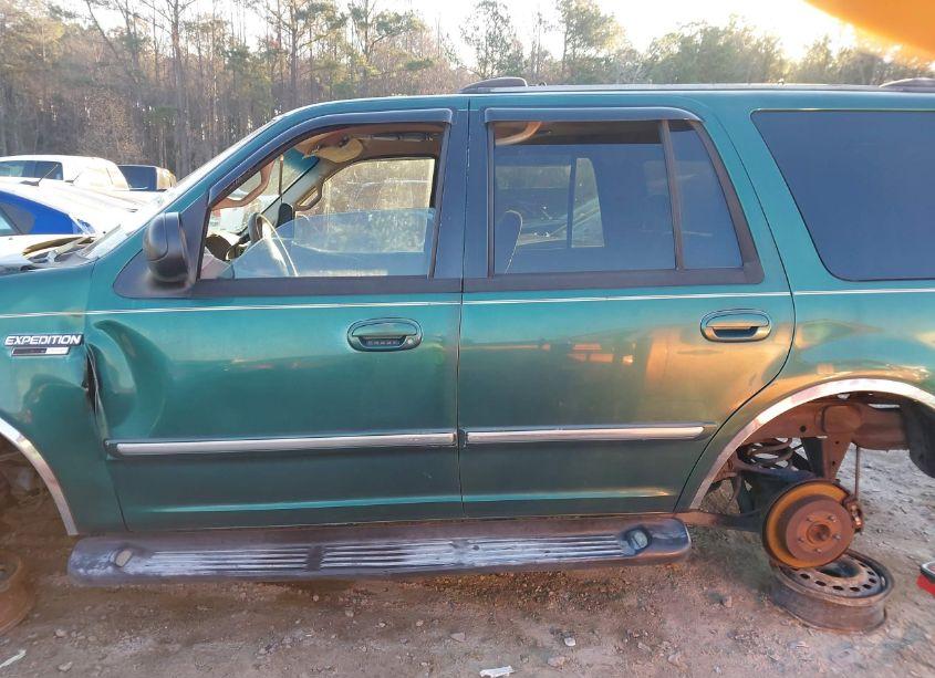 Photo 14 of 2000 Ford Expedition XLT (VIN 1FMRU1565YLA27506)