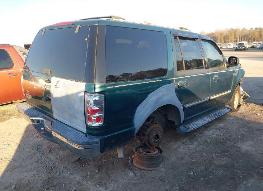 Photo 4 of 2000 Ford Expedition XLT (VIN 1FMRU1565YLA27506)