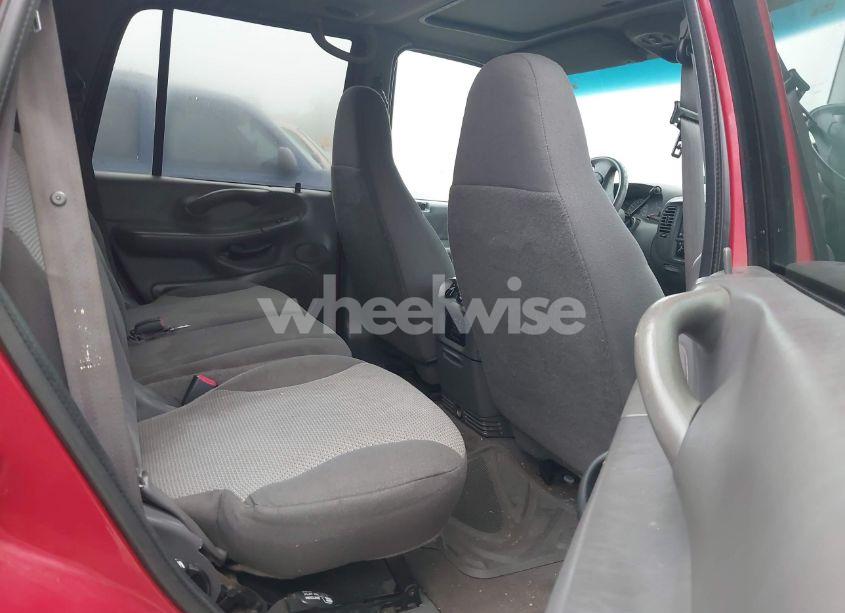 Photo 8 of 2000 Ford Expedition XLT (VIN 1FMRU1565YLA59081)