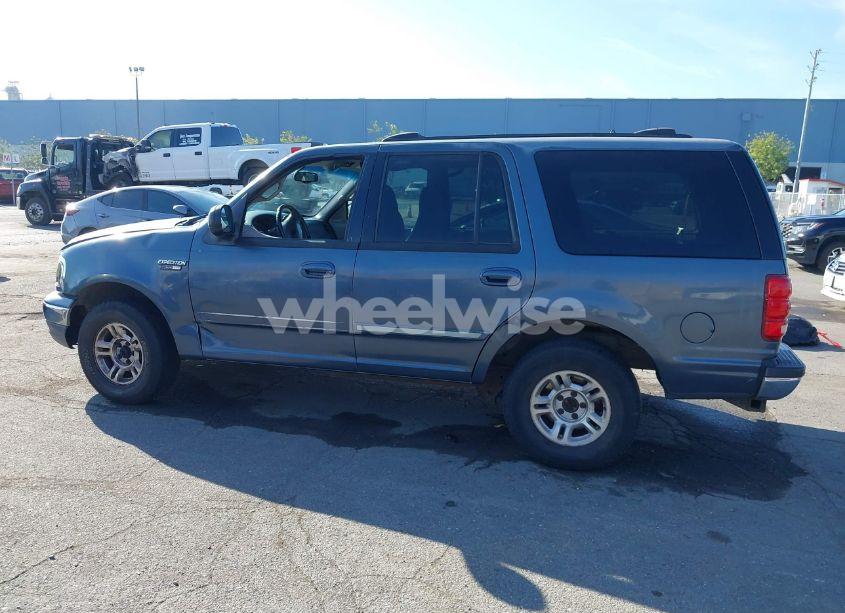 Photo 14 of 2000 Ford Expedition XLT (VIN 1FMRU1566YLA69912)